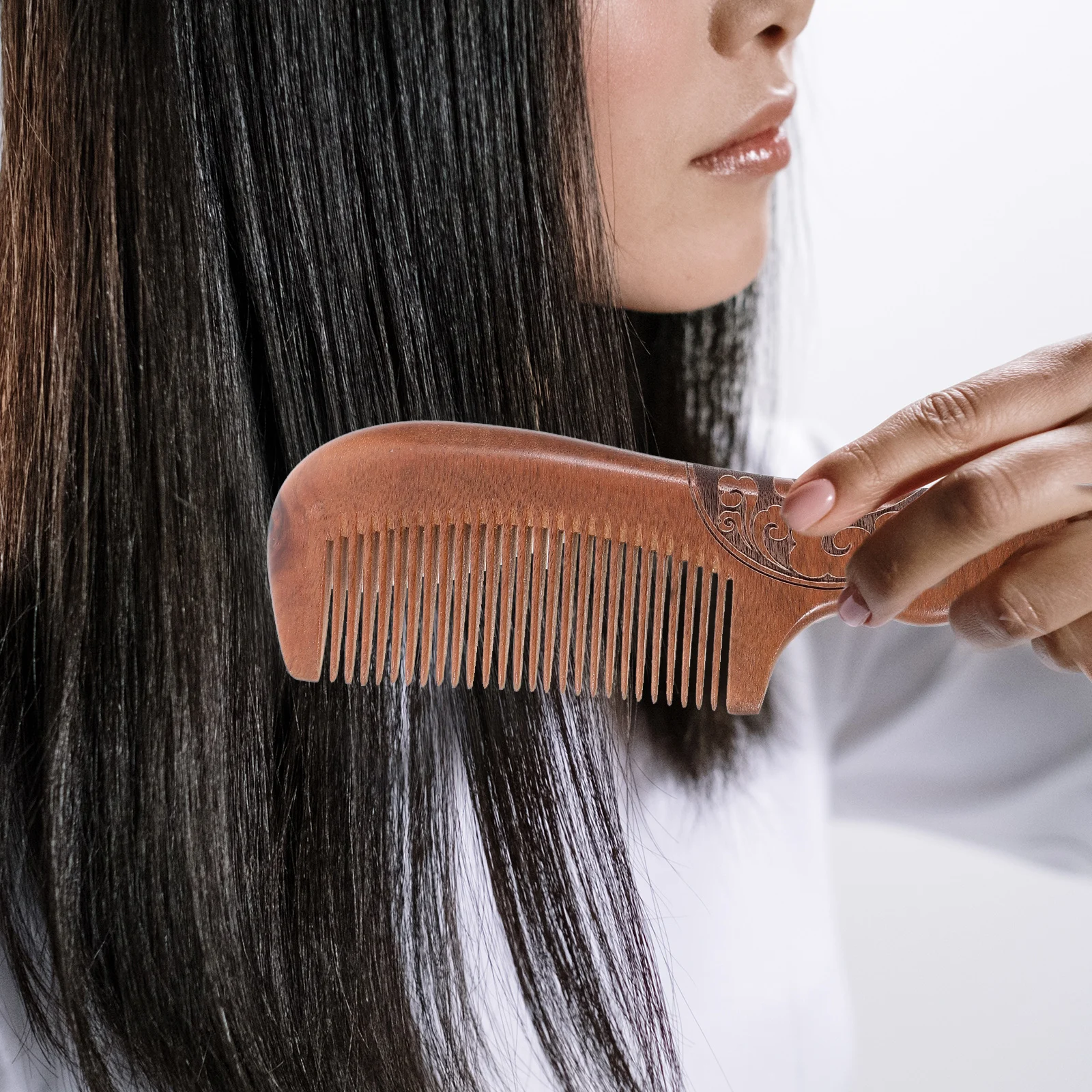 

Natural Sandalwood Comb Thickened Carved Hair Comb Smooth Teeth Antistatic Scalp Massage Stimulate Blood Circulation Headache