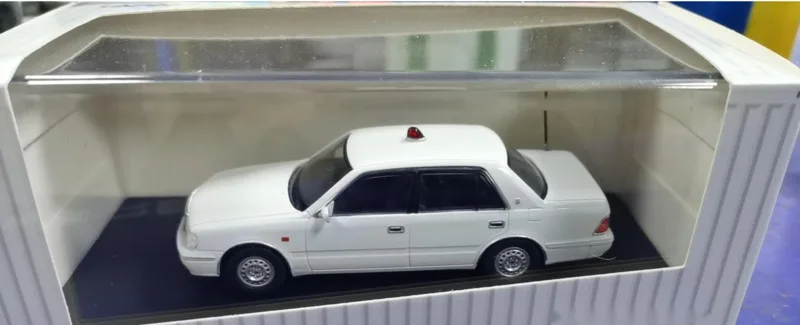 1/43 raro nova chegada preço especial diecast metal japonês clássico coroa modelo de carro móveis exibição coleção brinquedos crianças