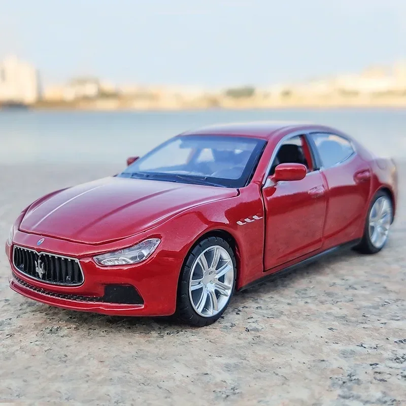 

Caipo 1:32 Maserati Ghibli Alloy Car Diecasts & Toy Vehicles Car Model Miniature Scale Model Car Toy For ChildrenFashion Ornamen