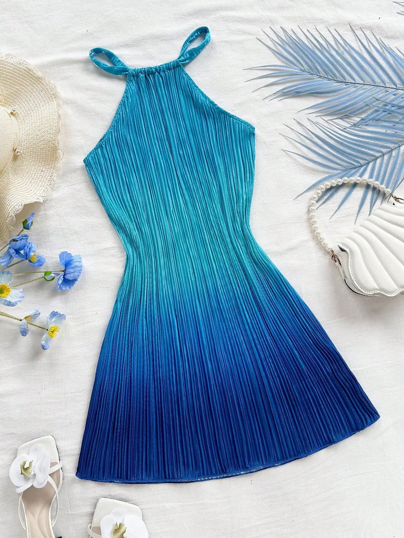 

Женское мини-платье с плиссировкой и воротником-халтером, омбре, для отпуска, пляжной вечеринки, лета