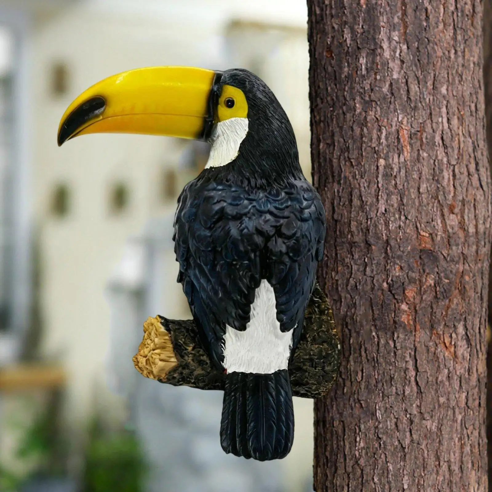 Toucan Figurine Decoration Weatherproof Crafts Yard Art Decor Resin Toucan Sculpture Bird Figurine for Outdoor Backyard Porch