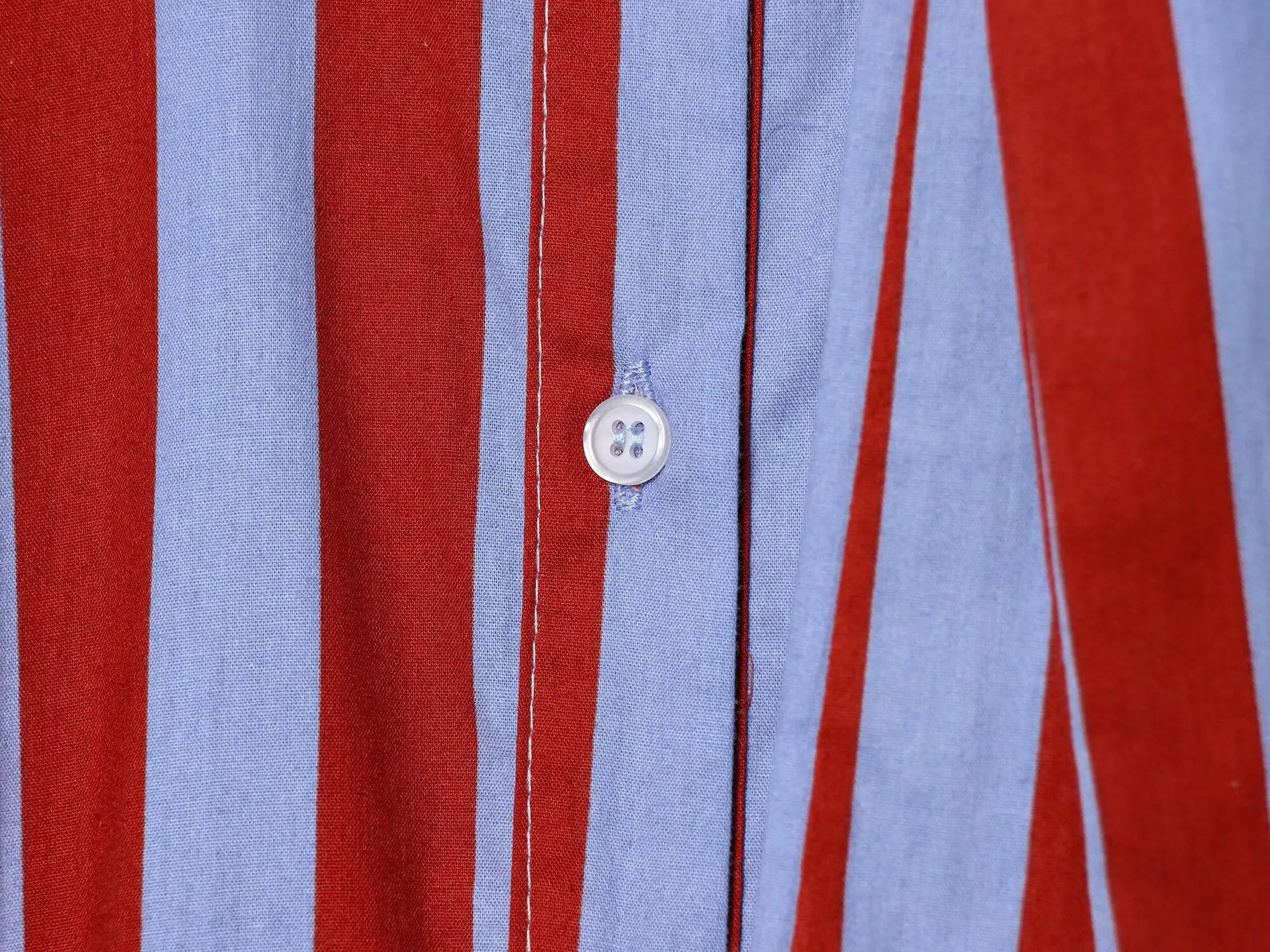 HH Damen Sommer Gestreifte Bluse mit Schleife, Rüschenkragen, Ärmellos, Knopfleiste, Peplum-Top im Preppy-Stil, Lässig für Abschlussfeier und Urlaub – Detail 9