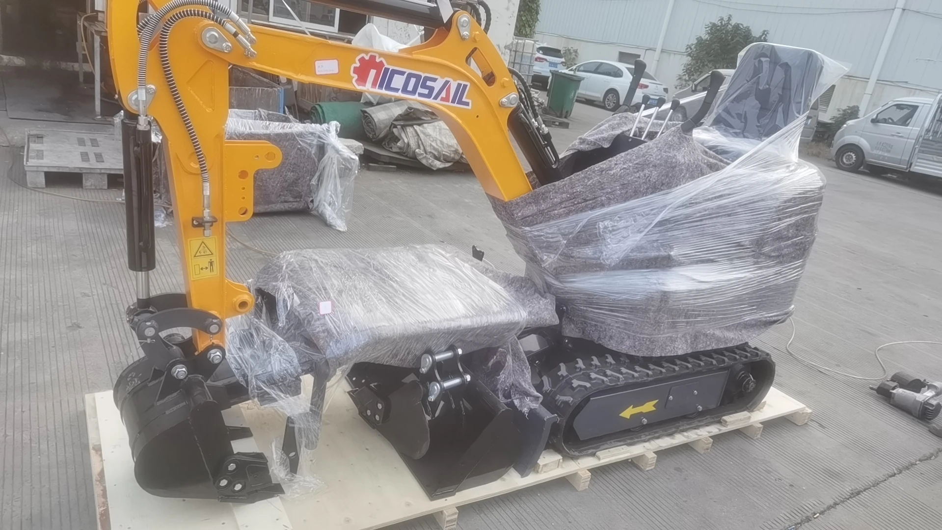 

Low price small hydraulic crawler excavator for sale purchase fast delivery strongest household use