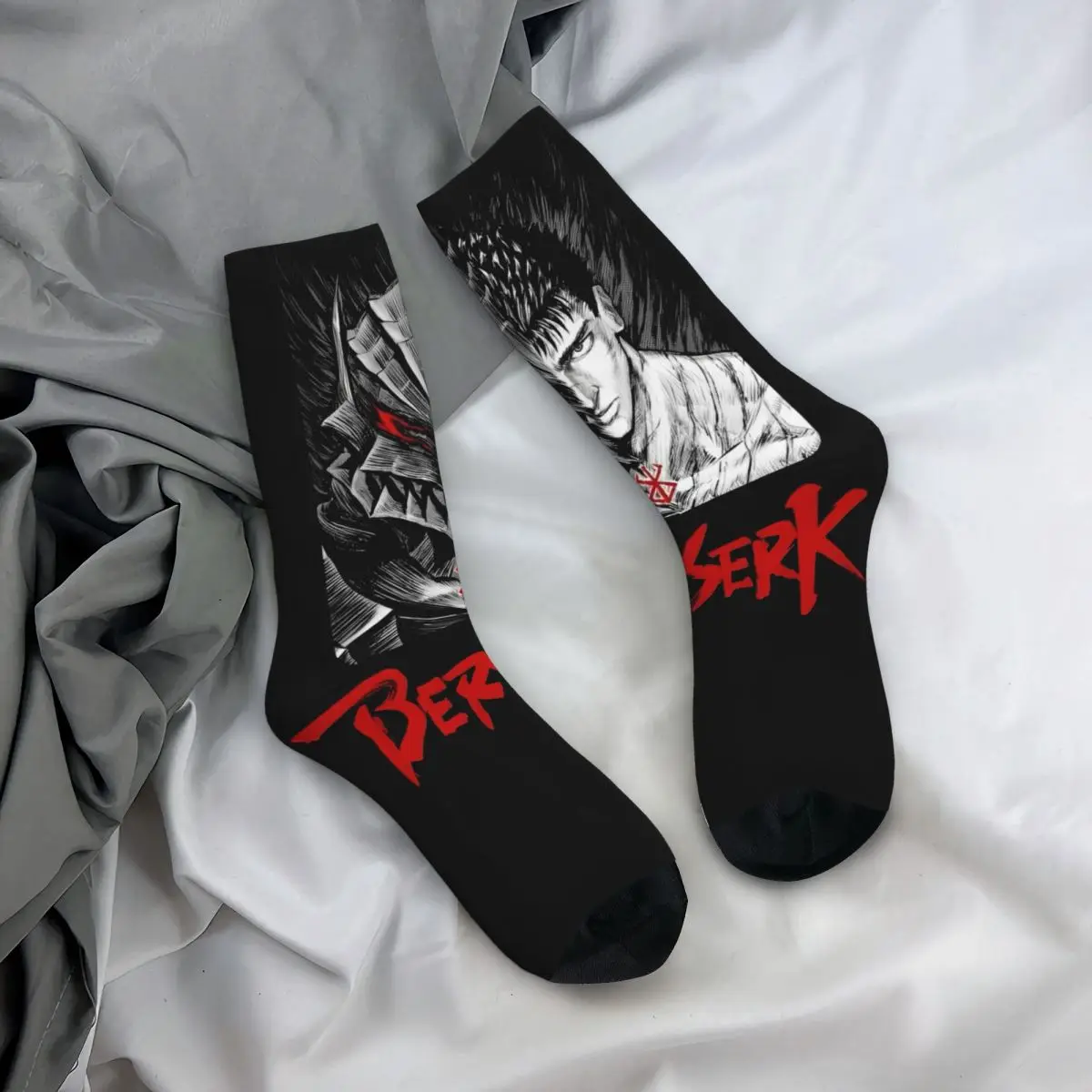 Chaussettes manga confortables pour hommes et femmes, Berserk, Japon, Anmie, produit fantaisie, tube moyen, meilleur cadeau d'urgence, mode