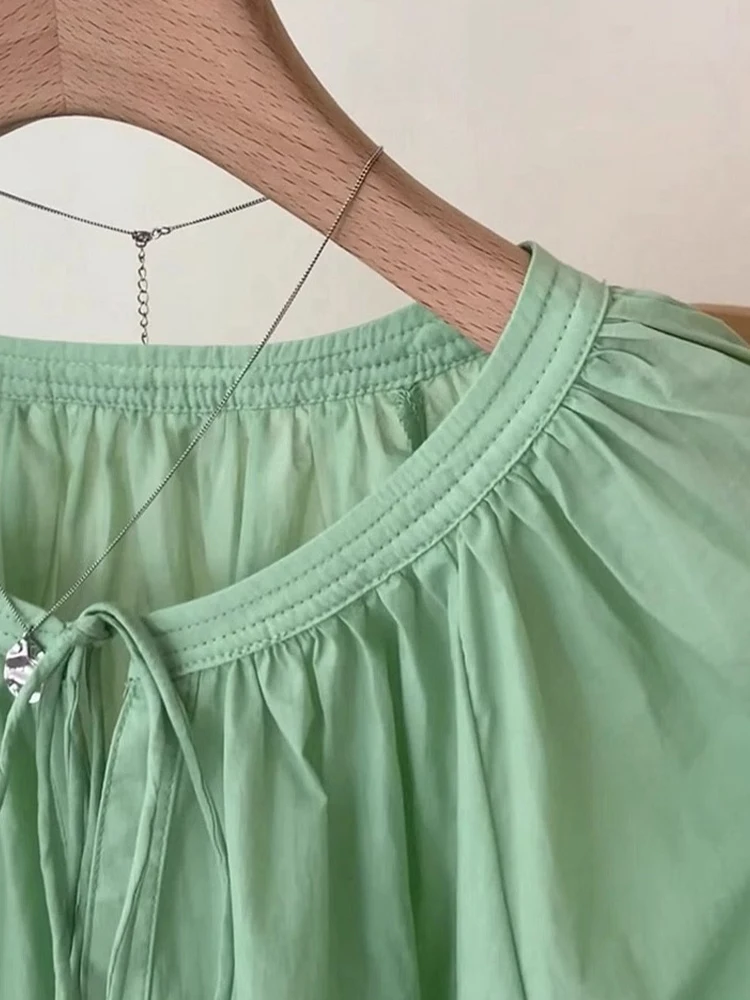 Schickes Anti-Aging-Plissee-Oberteil mit Gürtel und einem Knopf und irt. Lässiges, bequemes Pendel-Top für den Sommer, New ort Sve