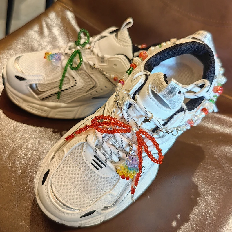 New Red Green Christmas Colors Shoe Laces Charms for Sneakers Pearl Strawberry Chain Shoe Charm Buckle Shoes Decorations 1 Pcs