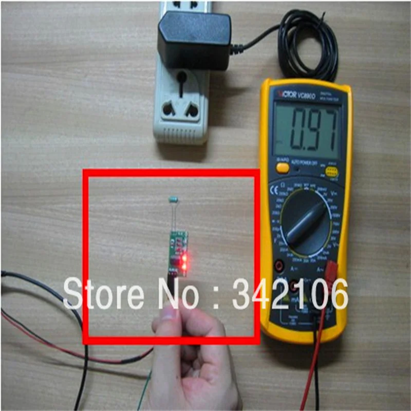 LED Display Intensity Electromagnetic Sensor Voltage Output for Sensing Applications
