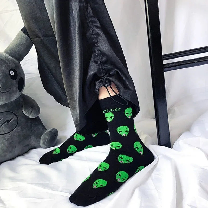 1 Pair Creative Funny Cartoon Cat Unisex Funny Socks Autumn Winter Women Art Funny Alien Planet Breathable Cotton Socks Dropship