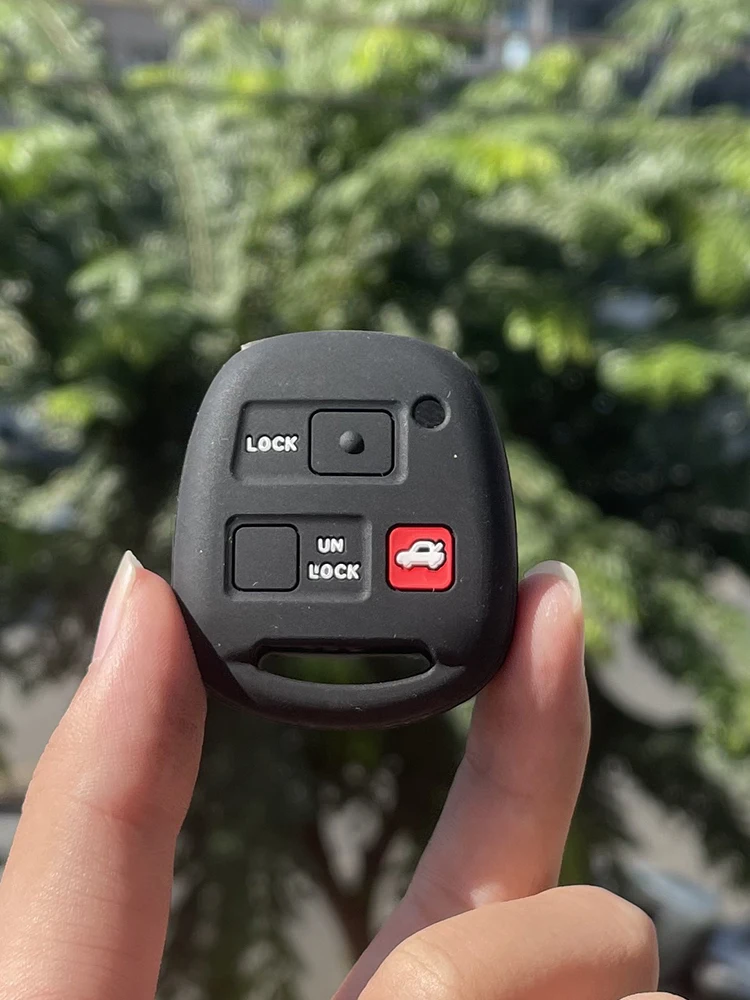 

Силиконовый чехол для ключей Xinyuexin для Toyota Camry RAV4 Prado Yaris, 3-кнопочный пульт дистанционного управления, автомобильный аксессуар, 2 шт./лот