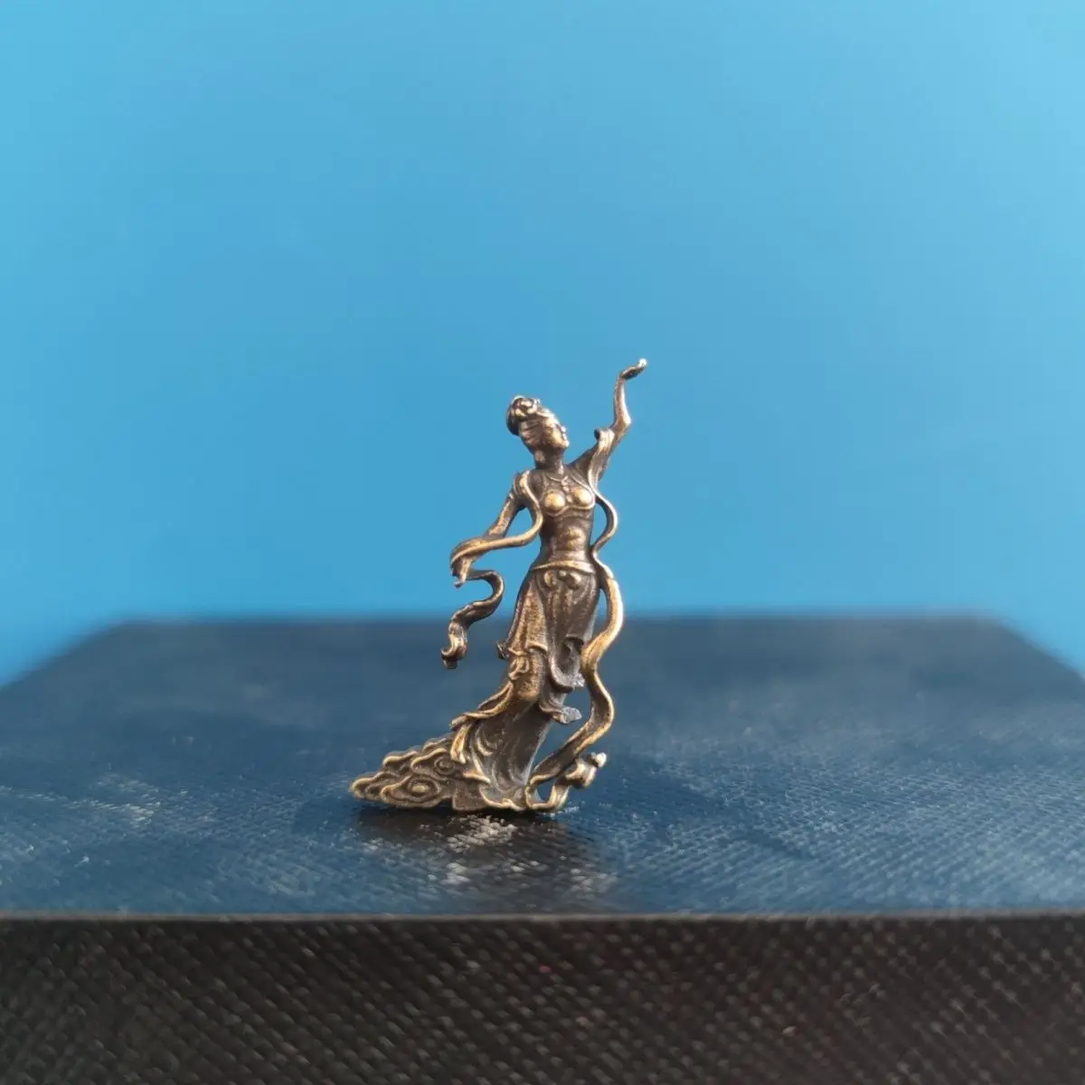 Brass Dunhuang Chinese Feitian Rockery Bonsai Landscape Fish Tank Landscape Decoration Zen Characters Ancient Style Decoration