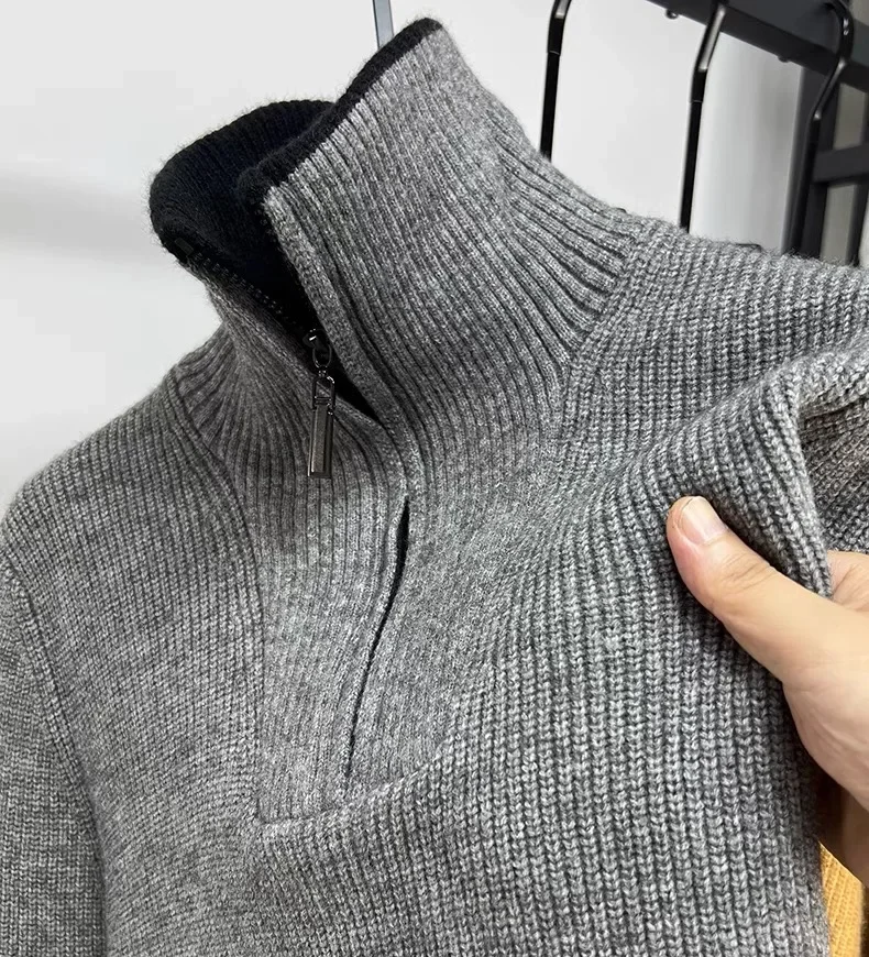High-End-Marken-Trend-Männer-Pullover mit halbem Reißverschluss 2024, Herbst und Winter, neue lässige Mode, verdickter einfarbiger Strickpullover mit Stehkragen – Detail 16