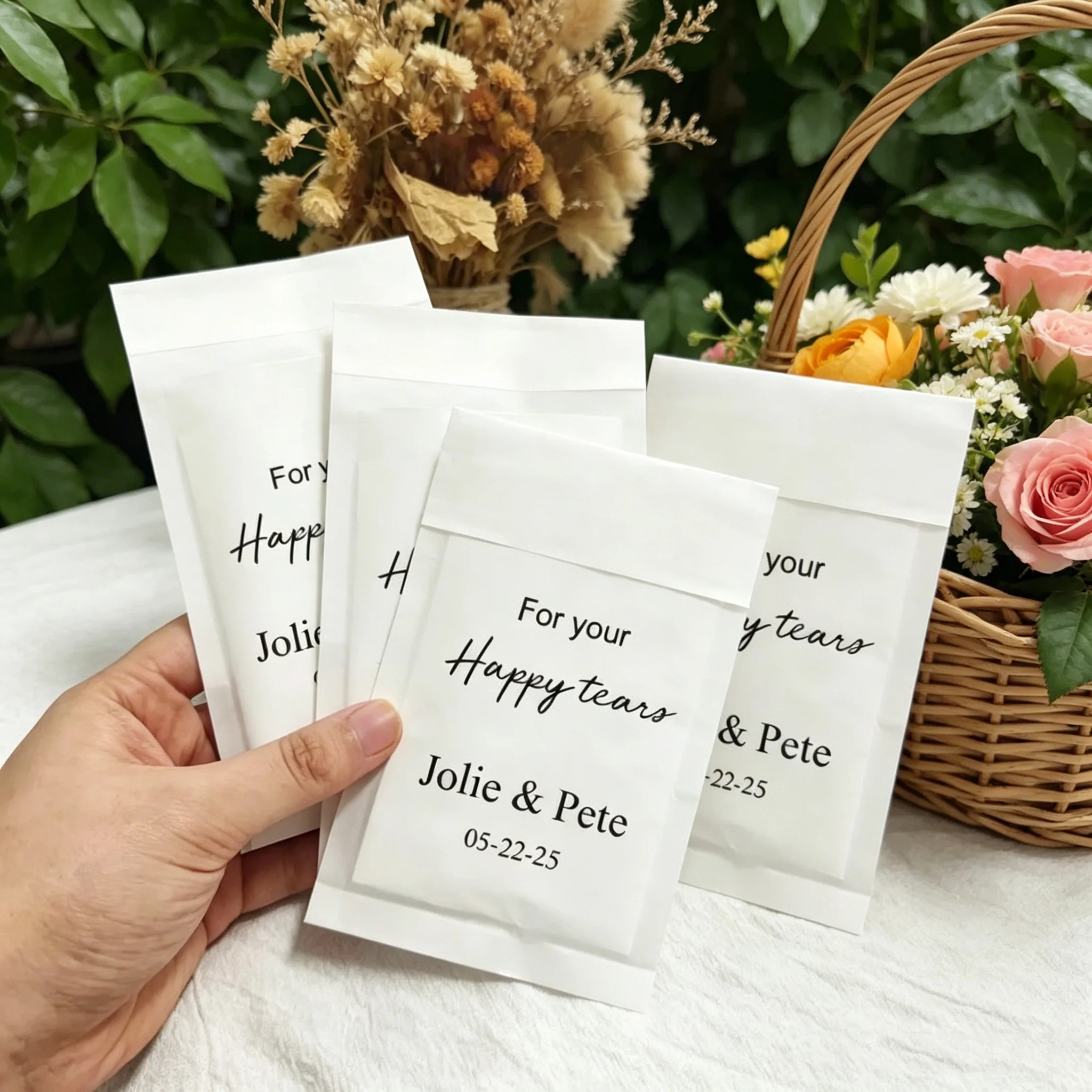 Personalized For Your Happy Tears Tissue Pack Custom Names Date Wedding Favors Mini Pocket Tissue Bags Bridal Shower Reception G