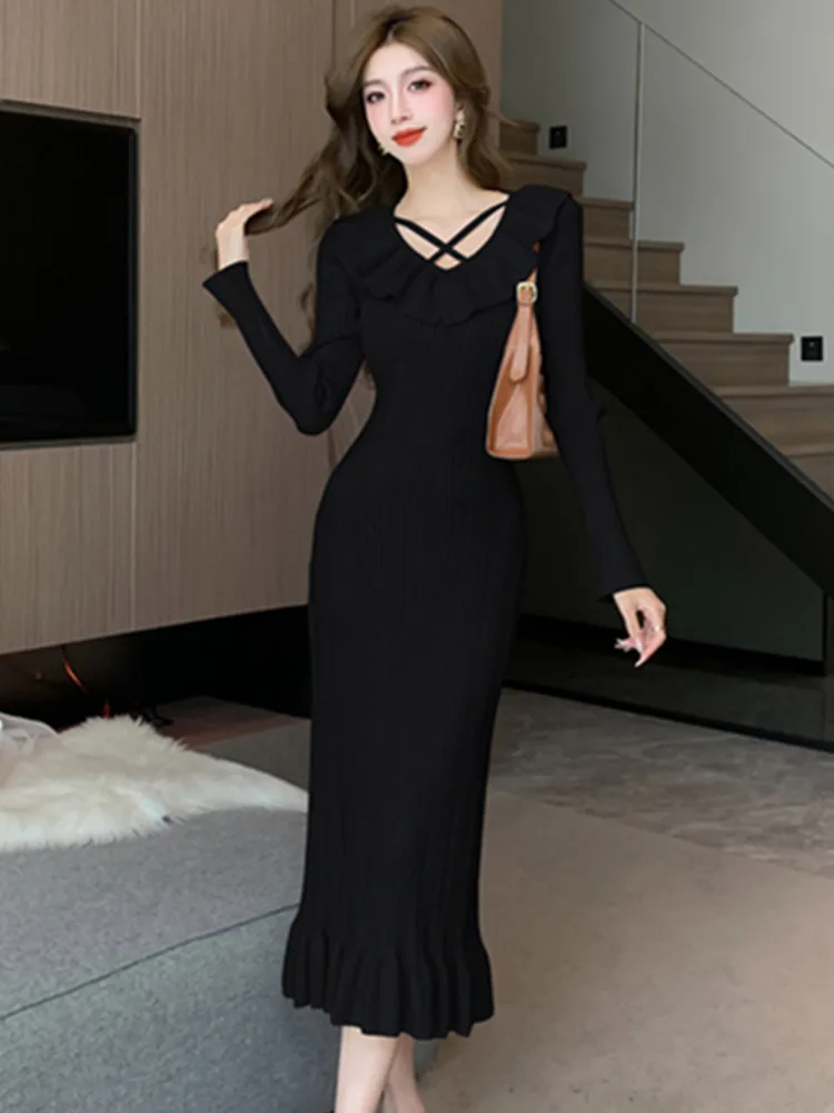 SMTHMA Women Autumn Ruffle Knitted Dress O Neck Sexy Slim Elastic Bodycon Sweater Dress Winter Knit Warm  Mermaid Long Dress