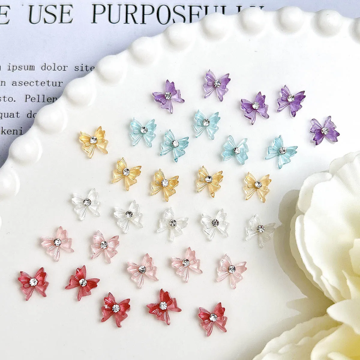 

3D Colorful Ice Transparent Resin Butterfly Inlaid Crystal Rhinestones Flower Delciate Charming Tools DIY Nail Art Decorations