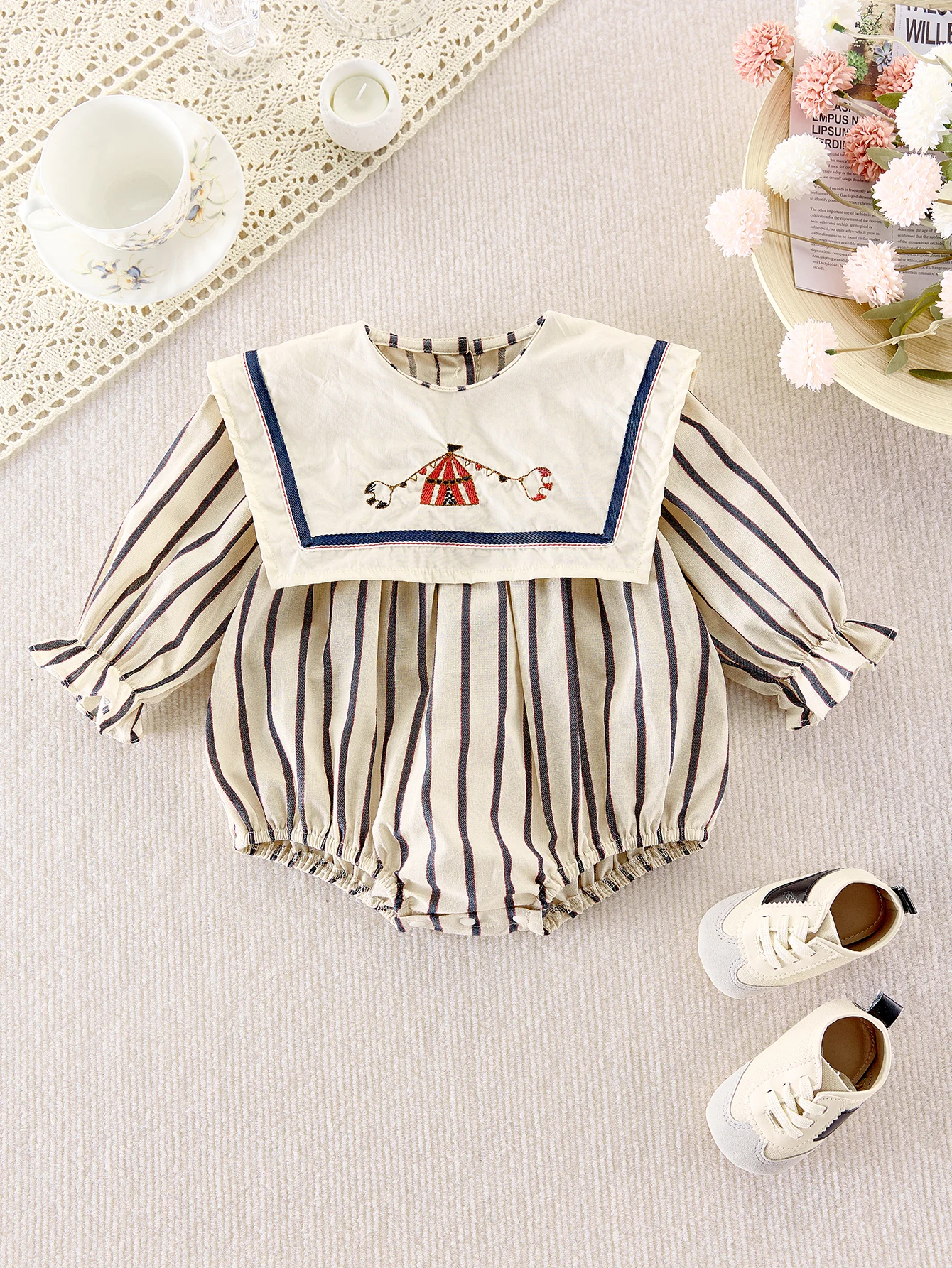 

Autumn girls' clothing: large lapel embroidered long-sleeved triangular jumpsuit, cute striped climbing dress