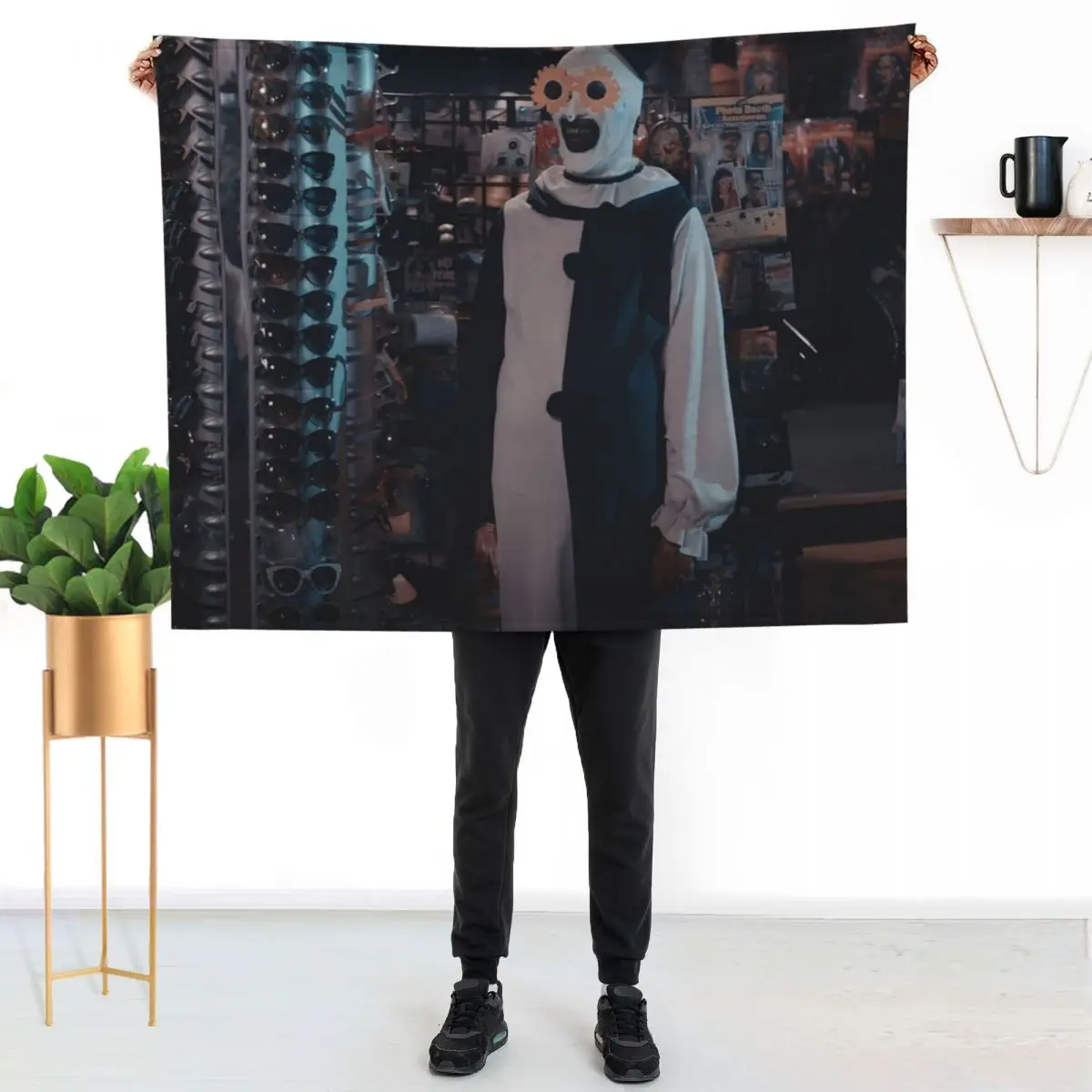 Art The Clown Wearing Sunflower Sunglasses - Terrifier Throw Blanket Warm Plush Fuzzy Blanket for Living Room