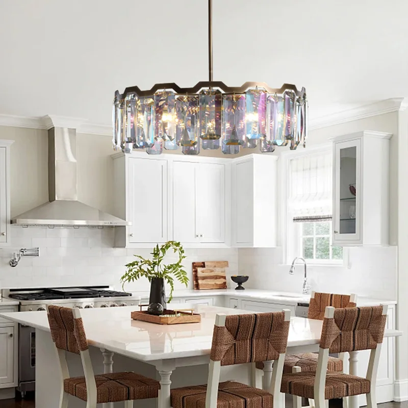 โคมไฟระย้าคริสตัลห้องรับประทานอาหารสีฮาร์ดแวร์ที่ทันสมัยสําหรับตกแต่งห้องนั่งเล่นโคมไฟเพดานโคมไฟมันวาวปรับได้