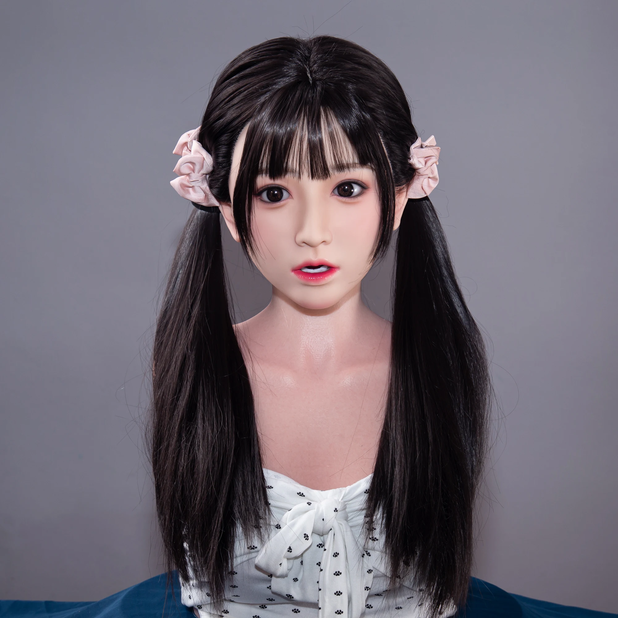 실리콘 소재로 제작된 여성 머리 모델의 1:1 복제품, 사실적인 피부 질감, 성인 남성용 장난감, 모발이 심어져 있음