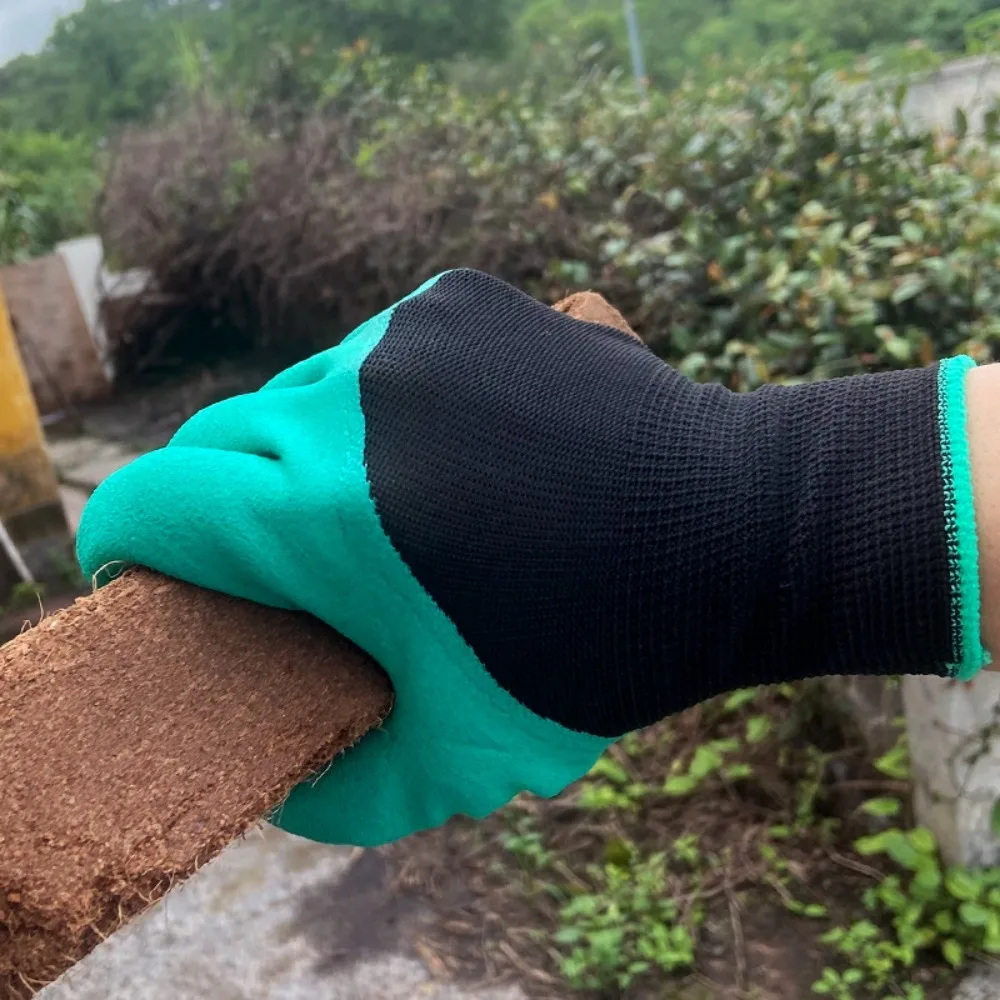 

4Pairs Latex Material Gardening Gloves Prick-proof Design Protective Layer Permeable Gloves Non-slip Permeable Fabric
