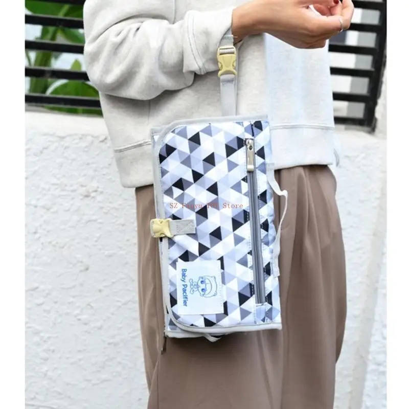 96GC à langer polyvalent pour bébé, avec grand espace rangement, pochettes à couches à mode, multifonctionnel pour