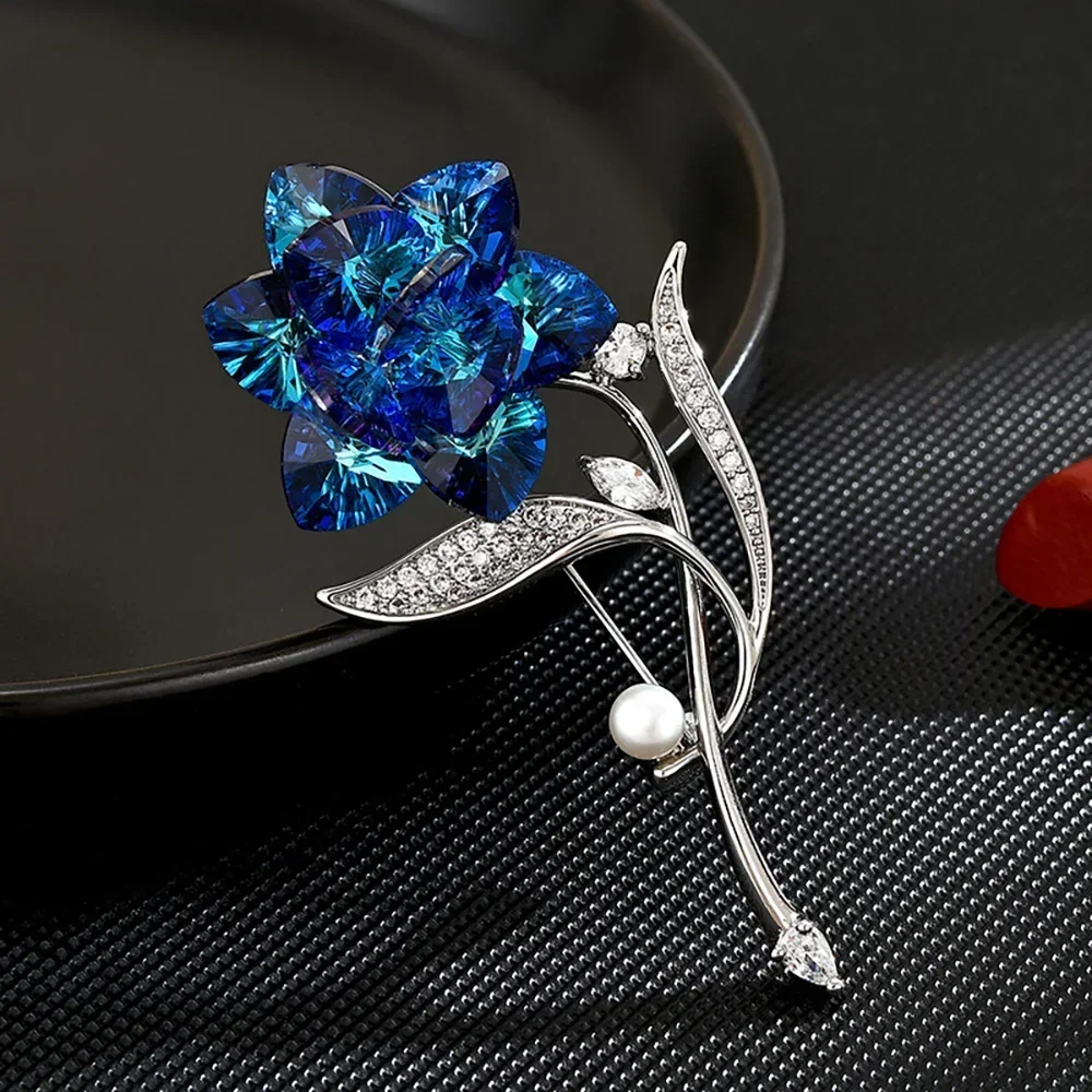 Rose Flower Brooch Pin Rhinestone Cooper Rose Silver Color Blue Crystal Pearl Brooches Birthday Gift Garment Accessories Gift