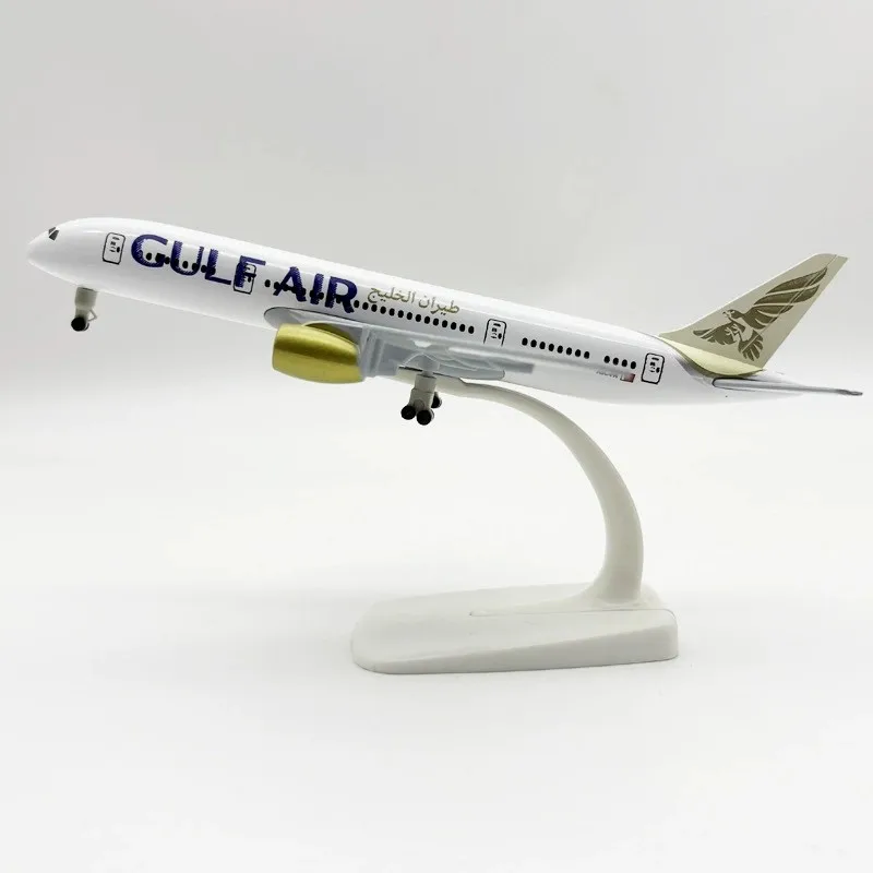 20CM Gulf Air B787 Alloy Model Plane Aircraft 787 Dreamliner with Wheels Stand Finished Souvenir Hobby Collection Gift