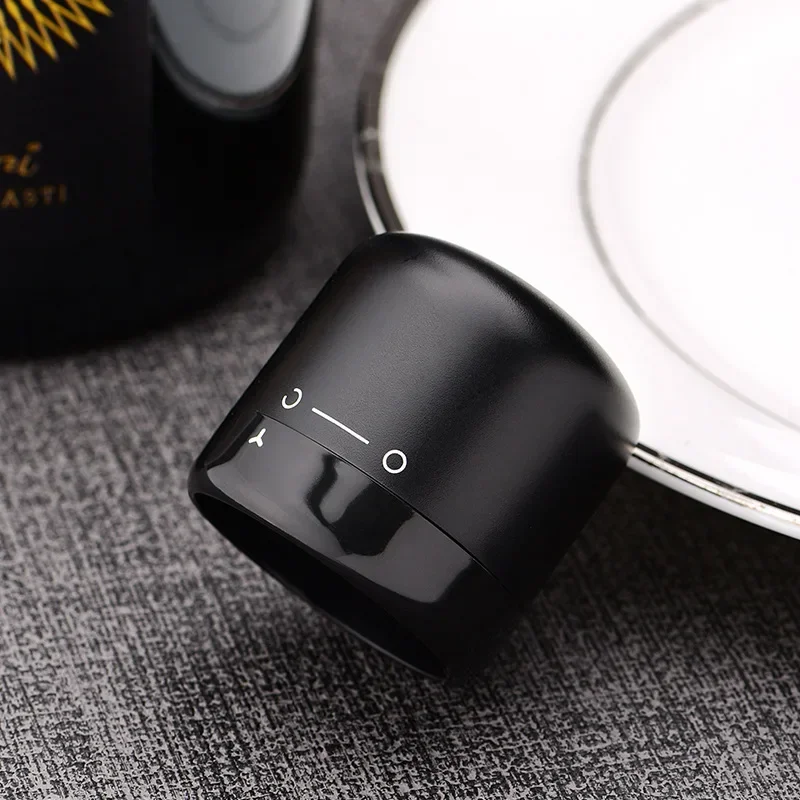 1pc Black Domestic Kitchen Sealing Red Wine Bottles Stoppers Mini Preservation Spin Leak Proof Wine Champagne Stoppers Cap