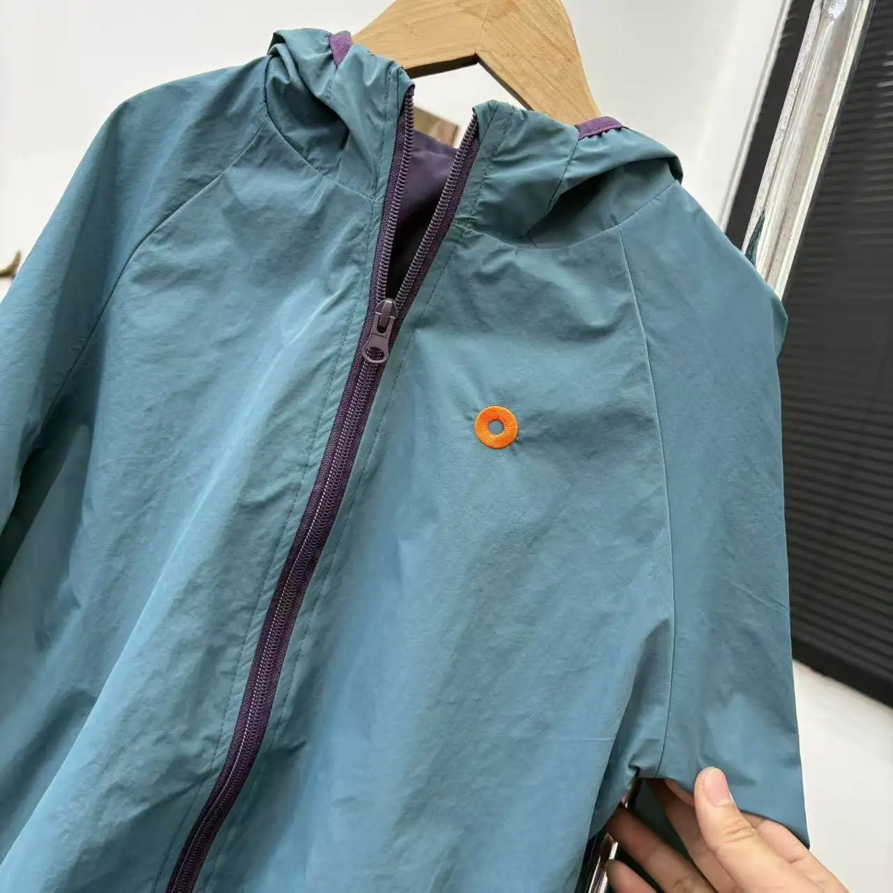 Frühjahrs-Neuheit: Farblich Abgestimmte Jacke für Mittlere und Ältere Kinder, Lässige Kapuzenjacke, Dopamin-Jacke, Dopamin-Mantel, Kinder-Boutique-Kleidung – Detail 15