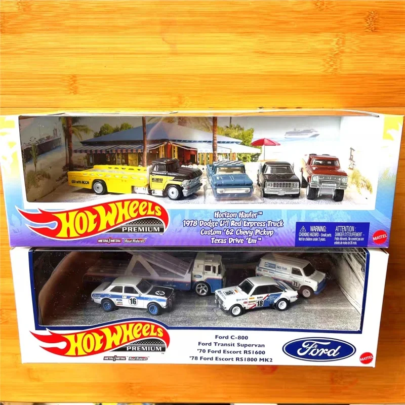 

Hot Wheels Premium GMH39 4 Vehicle Diecast Car Set Porsche Le Mans Garage Gift Box Alloy Toy For Kids And Automotive Collectors