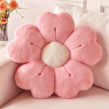 Daisy Flower Pillow 1