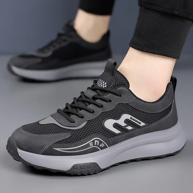 Men's Spring Sports Sneakers Mesh Breathable Casual Shoes Rubber Anti-Slip Soft Sole Fashion Versatile Men's Shoes