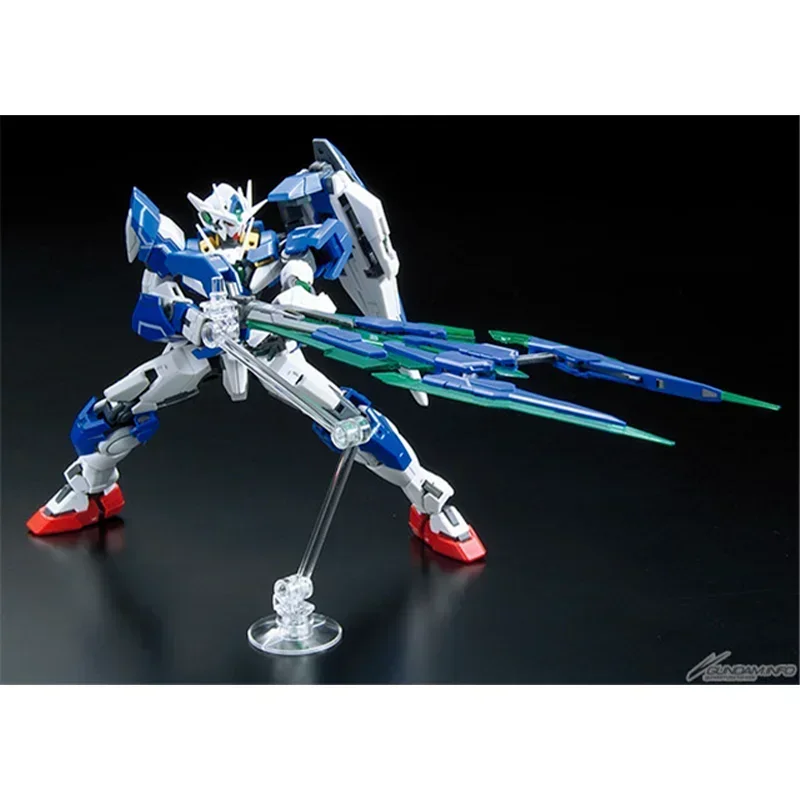 Original bandai anime gundam rg 1/144 00qan [t] montagem anime figura de ação modelo brinquedos coleção ornamentos crianças presentes em stoc