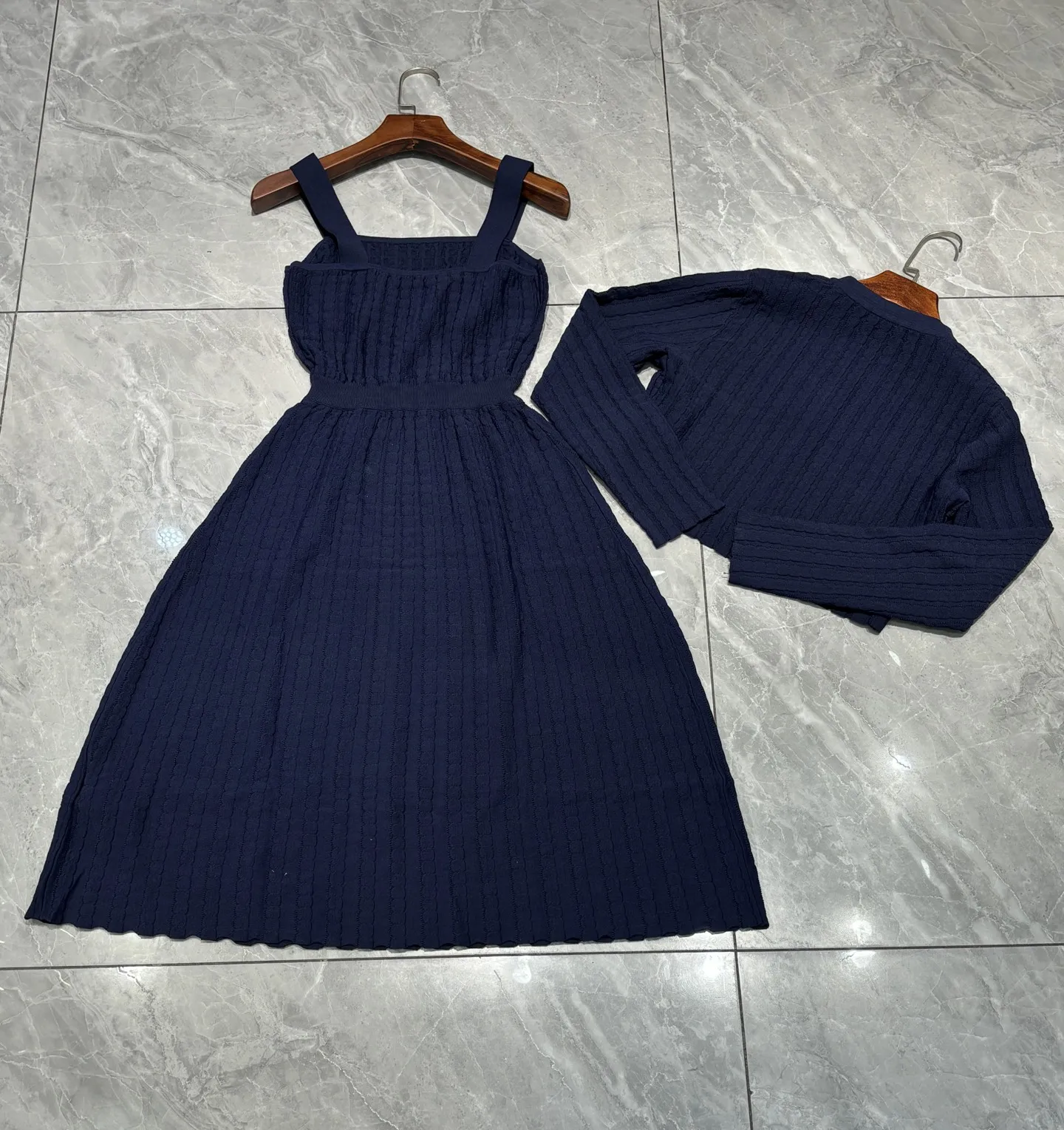 

Сплошной цвет, женский тонкий вязаный комплект, кардиган с круглым вырезом и длинными рукавами + квадратный воротник, без рукавов, платье миди с высокой талией, элегантные костюмы