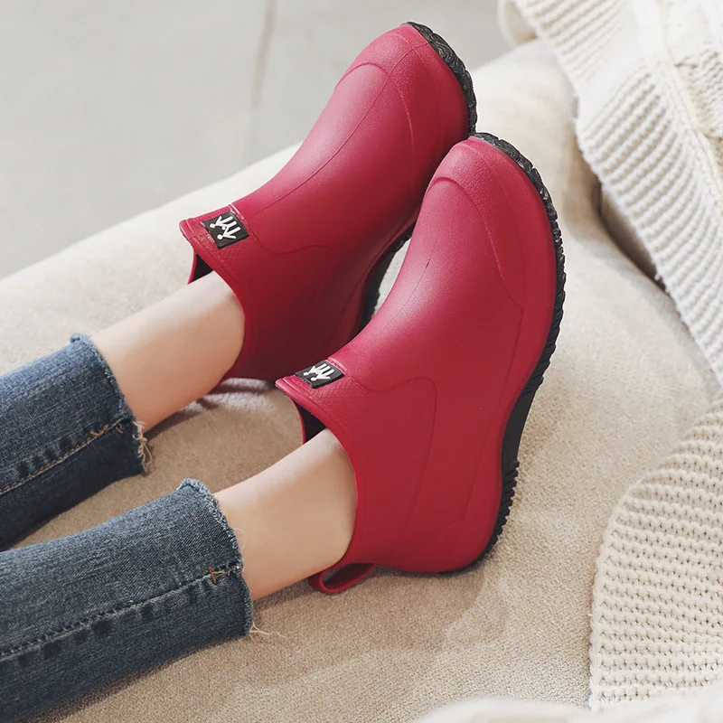 #68 Best Rain Boots to Buy In 2026