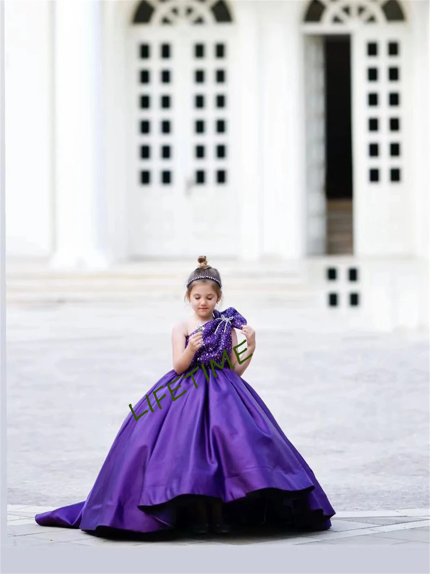 Customized Sparkling Purple Satin Flower Girl Dress with Bow Glitter Sequins for Weddings First Communion Birthday Special Occas
