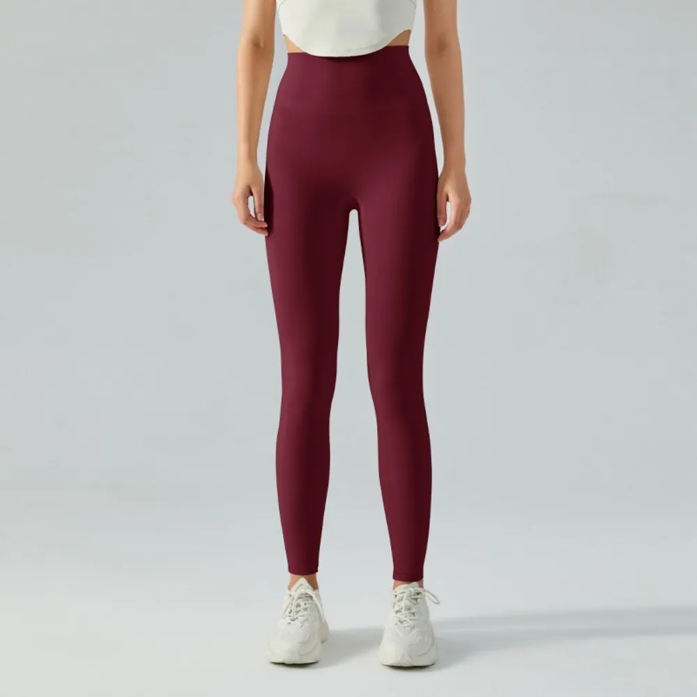 ハイウエストリフティングヒップヌードヨガパンツ女性用高弾性タイト薄型速乾性フィットネスエクササイズクロップドパンツ