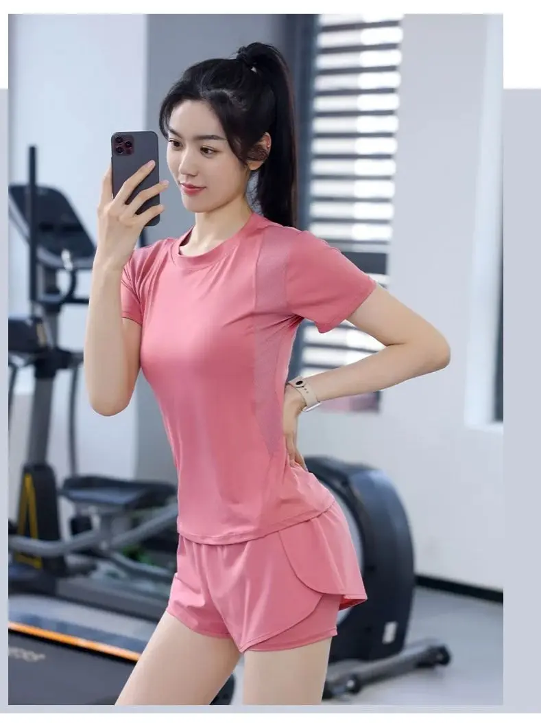 

Summer Yoga Wear Sports Two-Piece Set for Women: T-Shirt and Shorts Outdoor Running Training Quick-Dry Fitness Set Gym