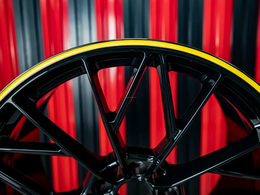 New Forged Bold Sporty Design Aluminium Alloy Monoblock Wheels Gloss Black Barrel Yellow Flange for Che vrolet Corvette C7 Z06