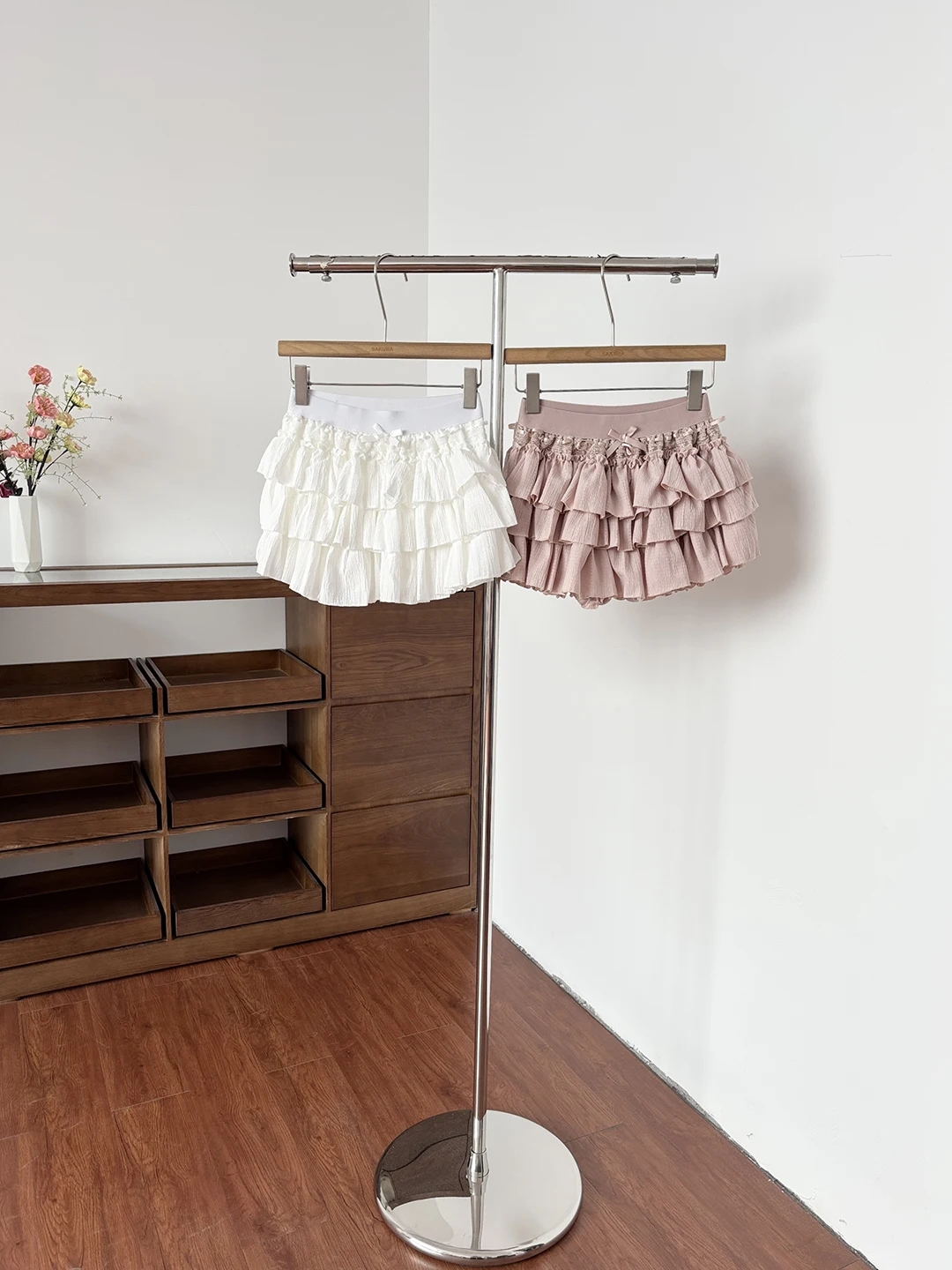 

Korean Style Sweet Knot Puffy Short Skirt Women's High Waist Cake Skirt Summer New Style Cross Covering Skirt