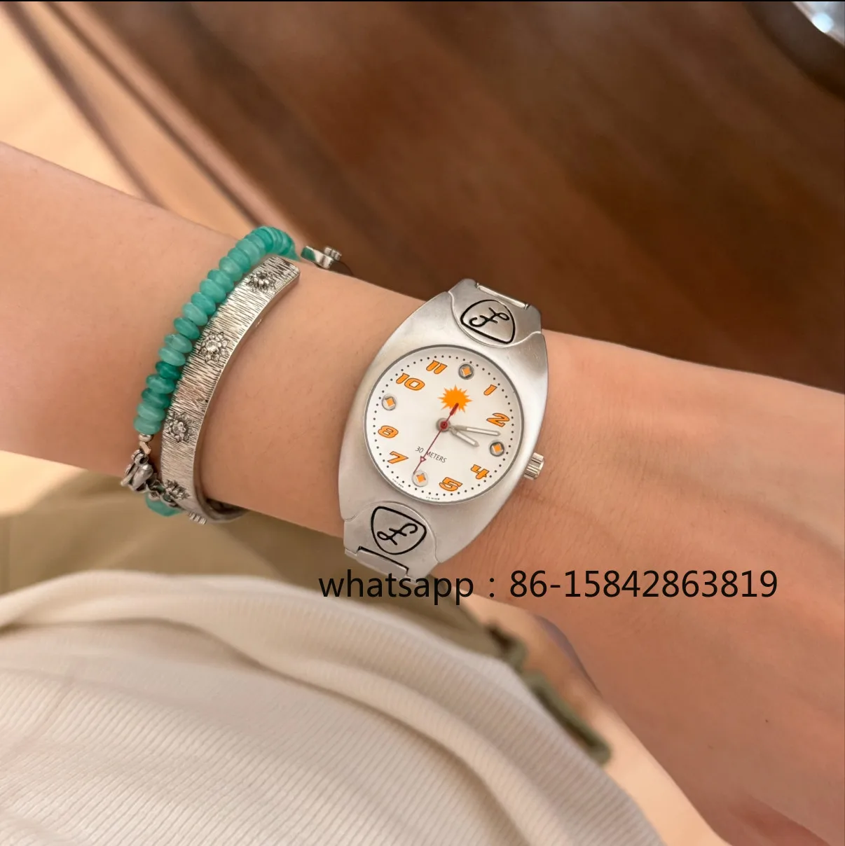 Niche Original American Vintage Vintage Watch Metal Strap Quartz Watch Spark Tricolor Series