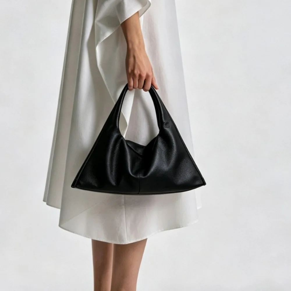 Triangle High-end Soft Leather Underarm Minimalist Money Style Handbag One-shoulder Messenger Unique Fashionable Simple Texture