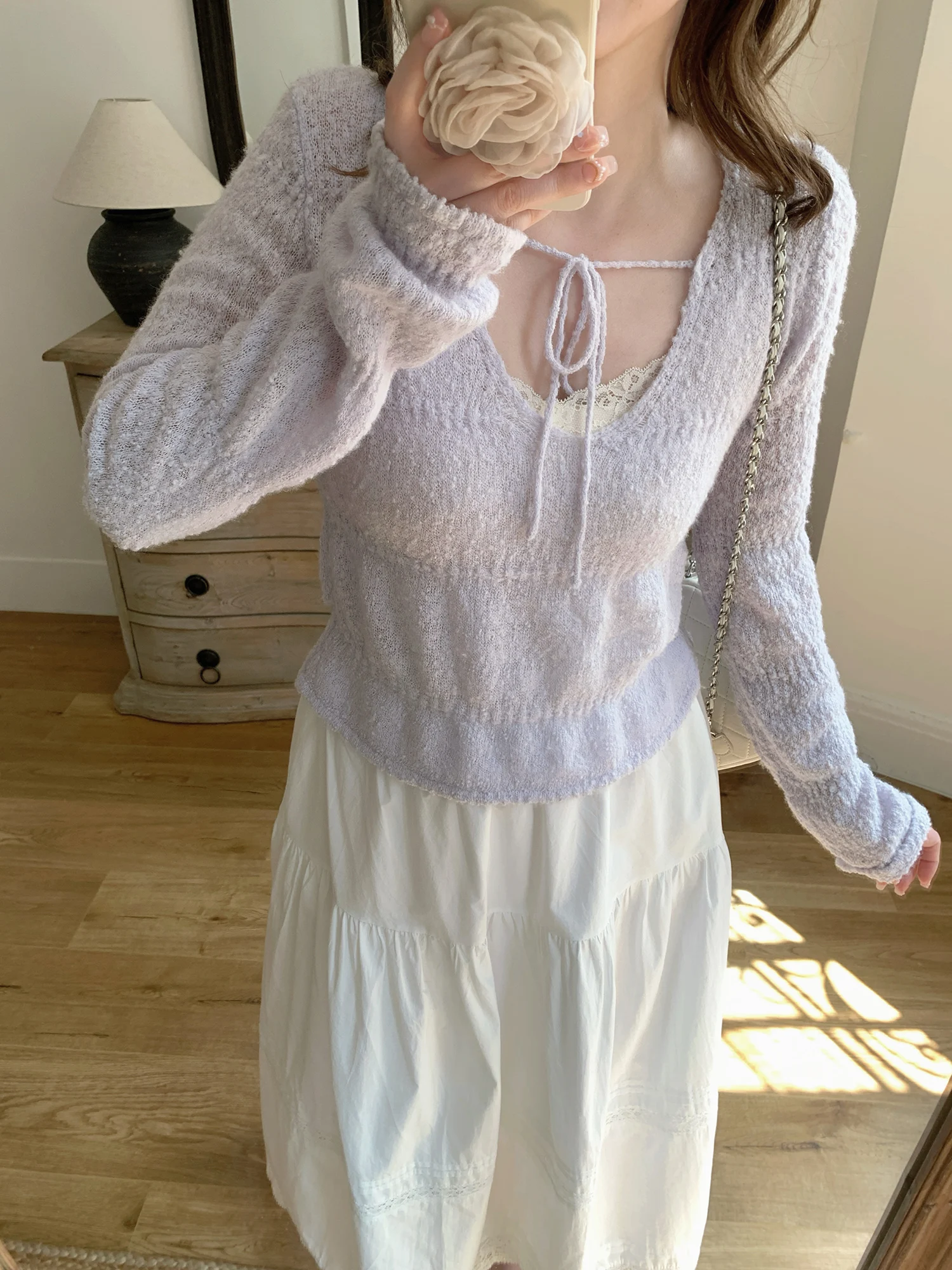 

Свитер ForeverKid из пушистого бархатного трикотажа с бантом спереди и сзади, двусторонний, мягкий, в корейском стиле, свободного кроя, с длинными рукавами и круглым вырезом горловины