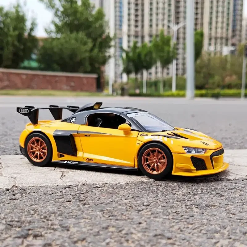 1:24 AUDI R8 GT2 Alloy Track Racing Car Model Diecasts Metal Toy Sports Car Model High Simulation Sound and Light Childrens Gift