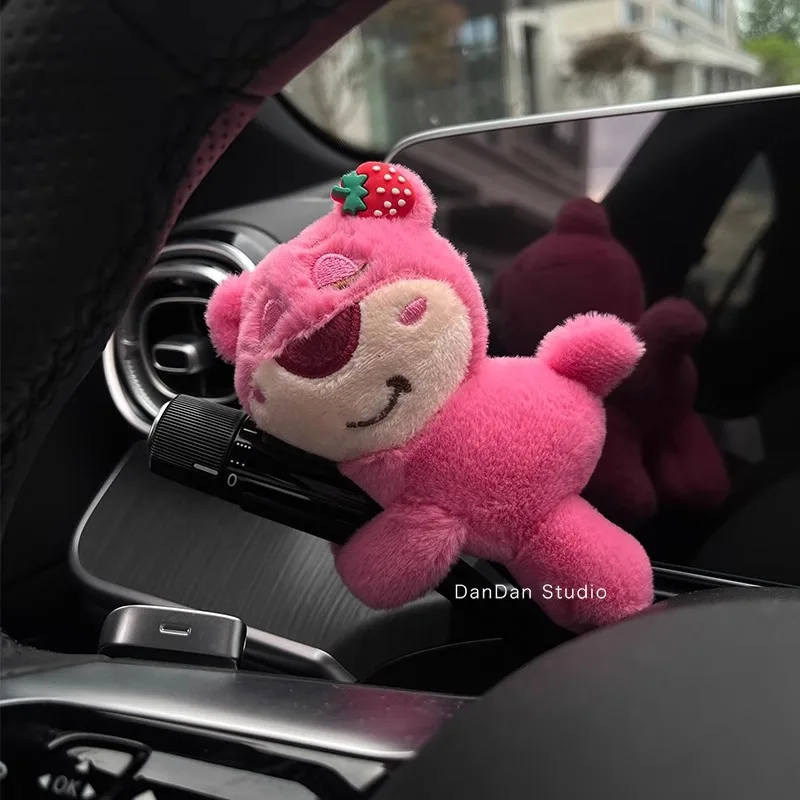 Autogordel Cover Anime Aardbei Beer Pluche Autogordel Schouderbeschermer Pad Auto-interieur Accessoires Voor Kerstmis