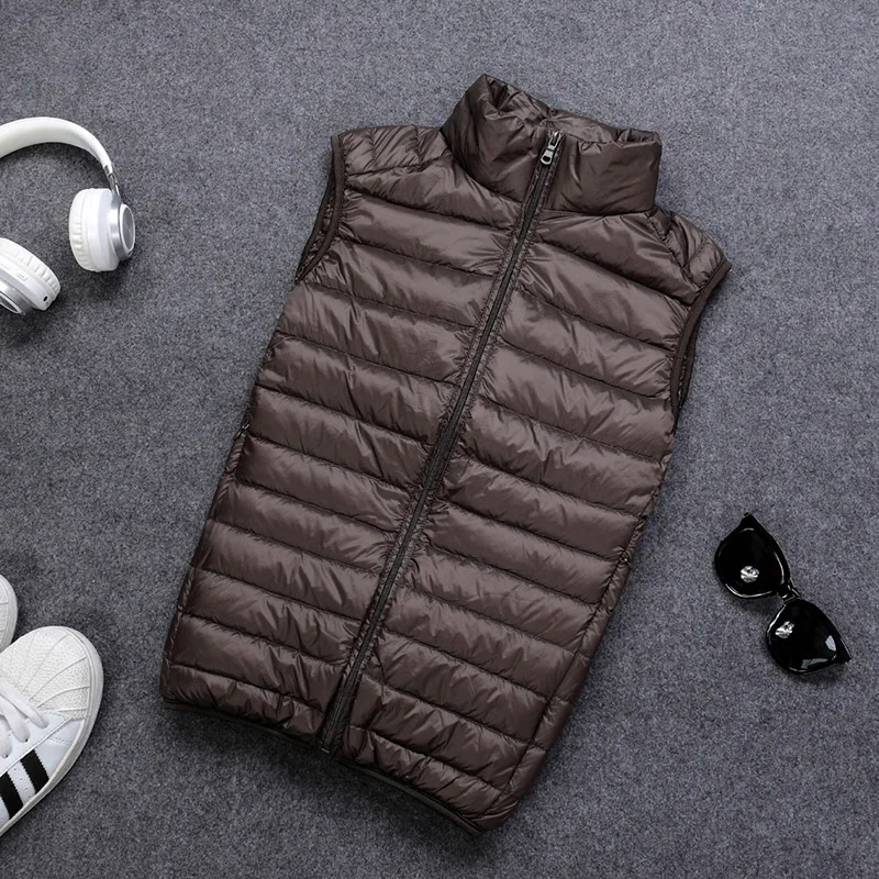 Autumn and Winter Men's 90% White Duck Down Vest Casual Lightweight Down Warm Solid Sleeveless Jacket Men's Portable Pocket Vest, image 3