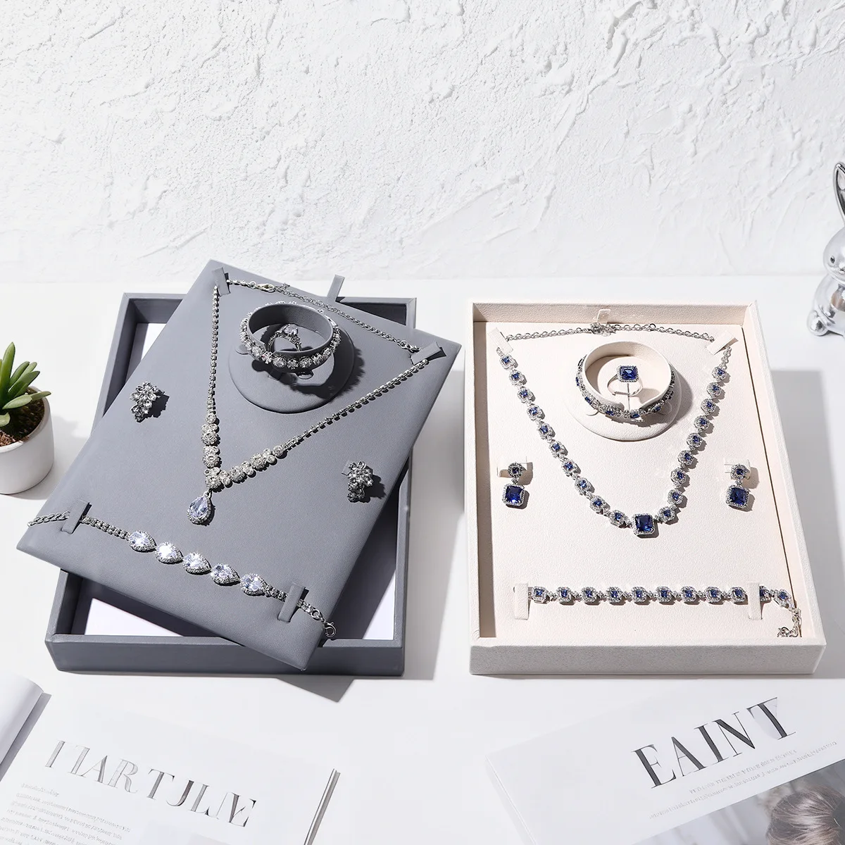 

Набор для фотографий ювелирных изделий, подставка для выставки товаров, аксессуары для подвесок из искусственной кожи, ювелирные пластины, кольца, браслеты, ожерелья, серьги, многофункциональная подставка для дисплея