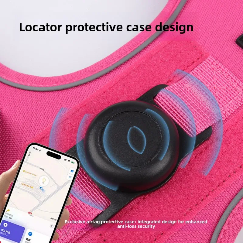 Dog chest strap compatible with Airtag positioning
