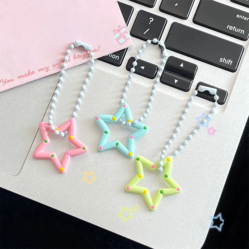 Colorido oco Out Star Keychain, estilo coreano, bonito Mini resina chaveiro, pingente ponto de onda, pendurado acessório