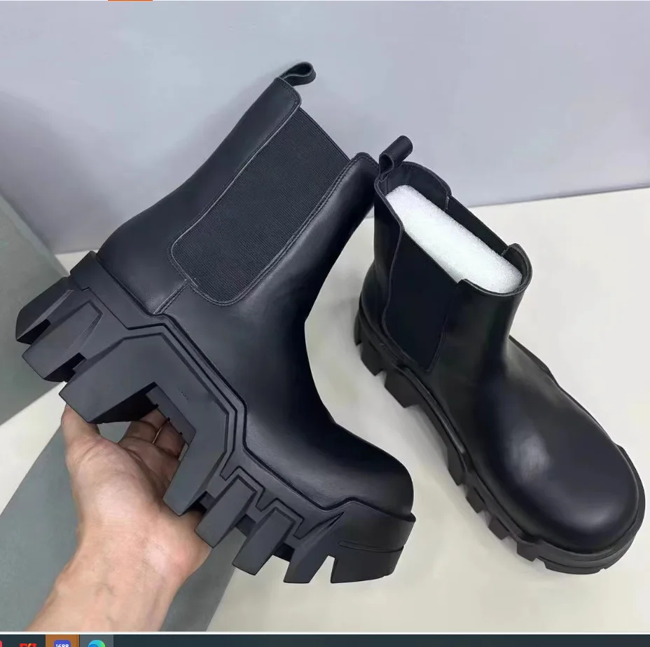 

2025 Height Increase 8cm High-top Bulldozer Men's Platform Chelsea Boots Round Head Women's Locomotive Motorcycle Shoes Black