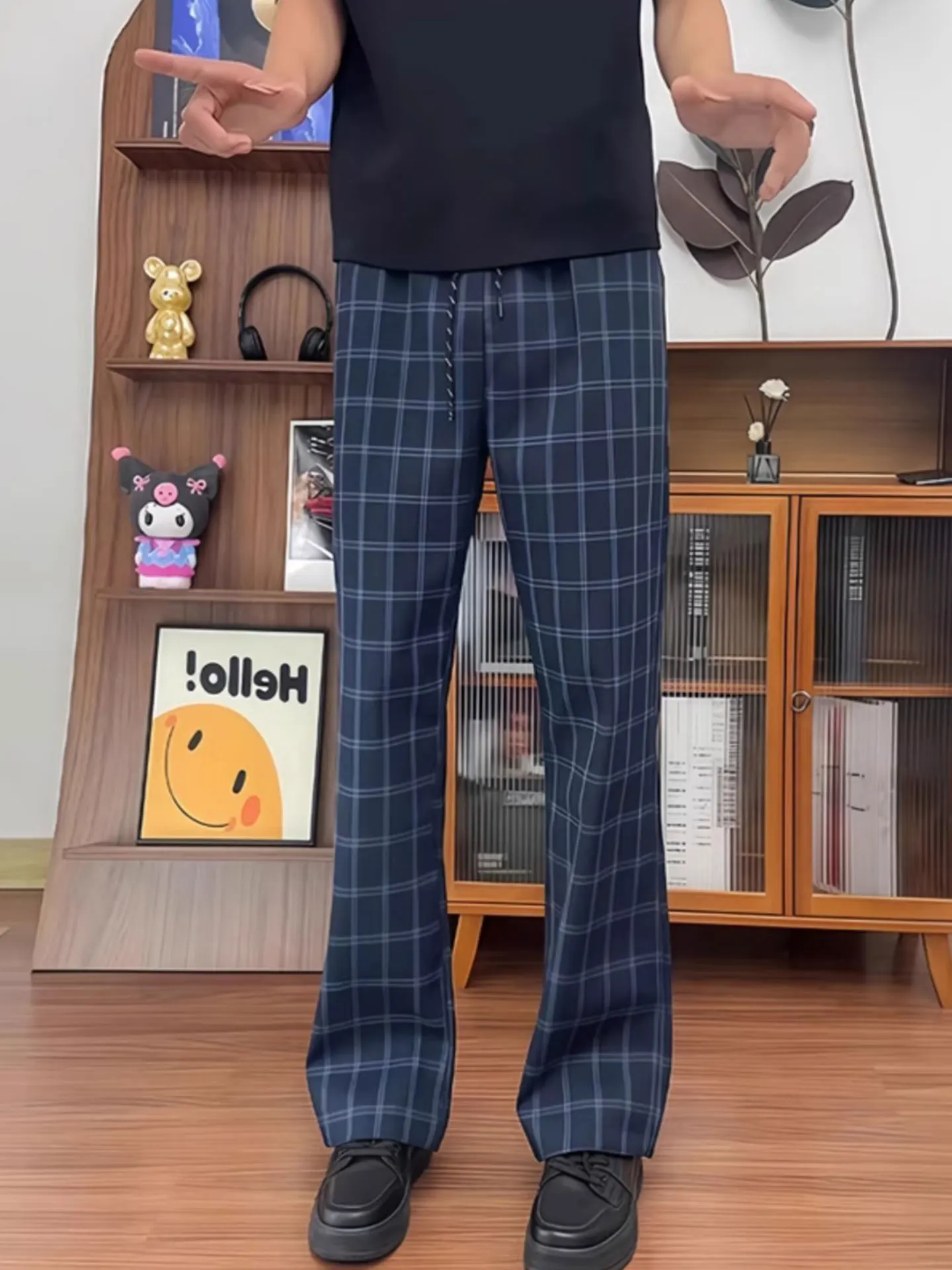 

Темно-синие мужские летние повседневные спортивные брюки в американскую клетку с тонкими ножками, свободный крой с низкой талией, прямые ноги, ощущение прохлады